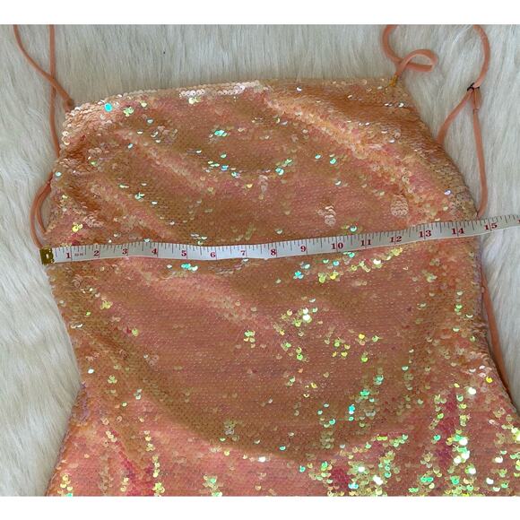 Kimchi Blue Sand Dollar Sequin Square Neck Peach Dress Size Medium Taylor Swift - Picture 13 of 16